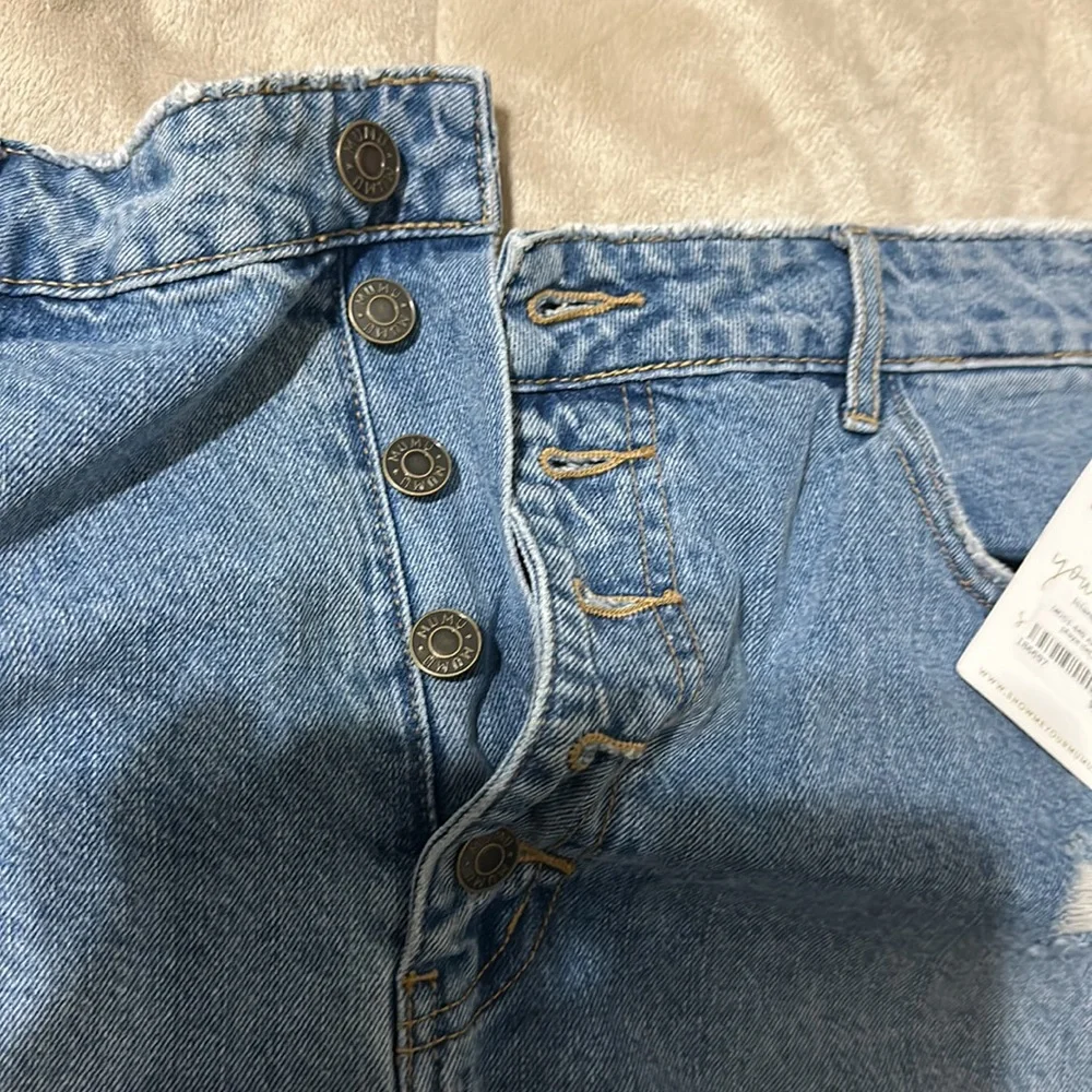 Show me your mumu denim shorts - Picture 2 of 5